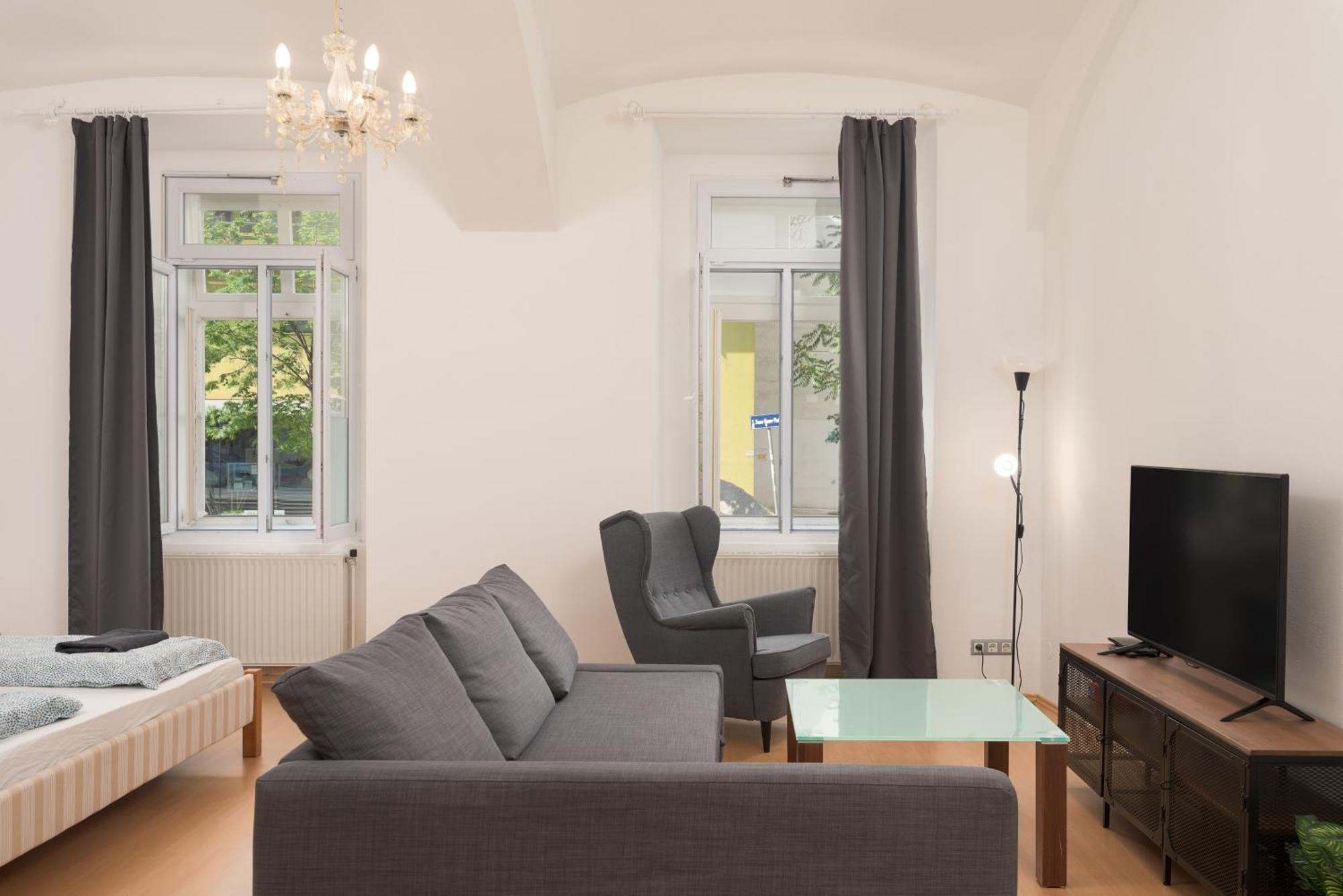 Cozy 1bd In Historic Building Apartment *